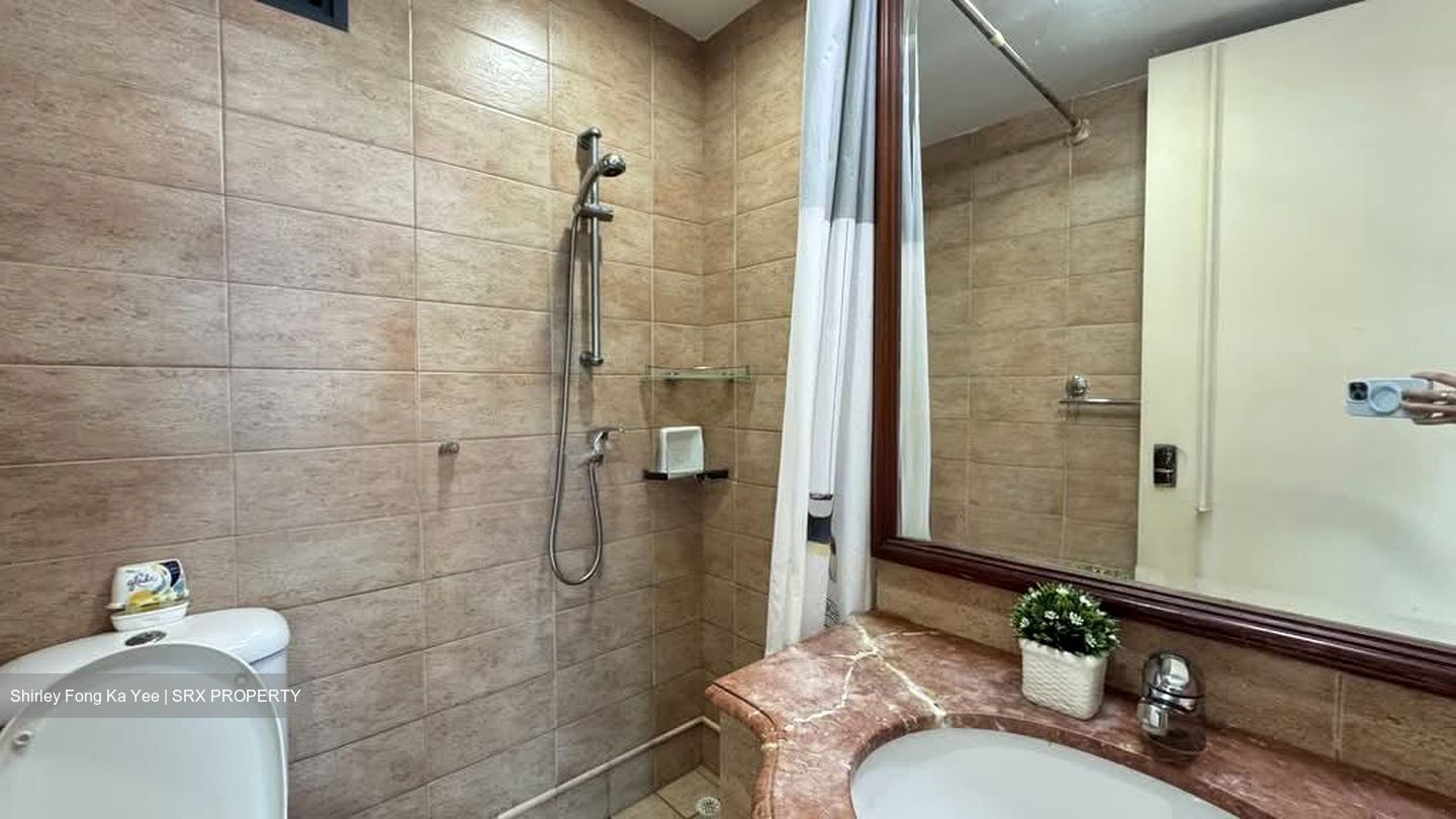 Regent Grove (D23), Condominium #597715541